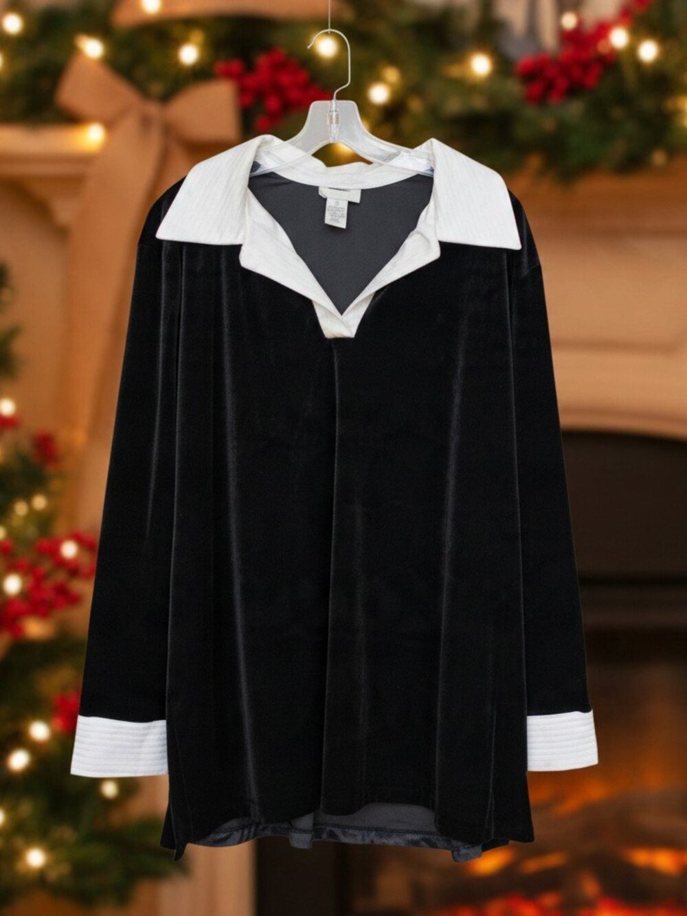 Neiman Marcus Black Velvet Blouse with White Collar and Cuffs 2x
